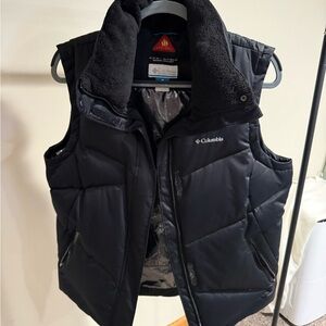 Columbia Black Insulated Vest